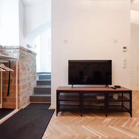 Ferienwohnung Der Fuchsbau - Neu, kuschelig und zentral im Grünen Wien Exterior foto